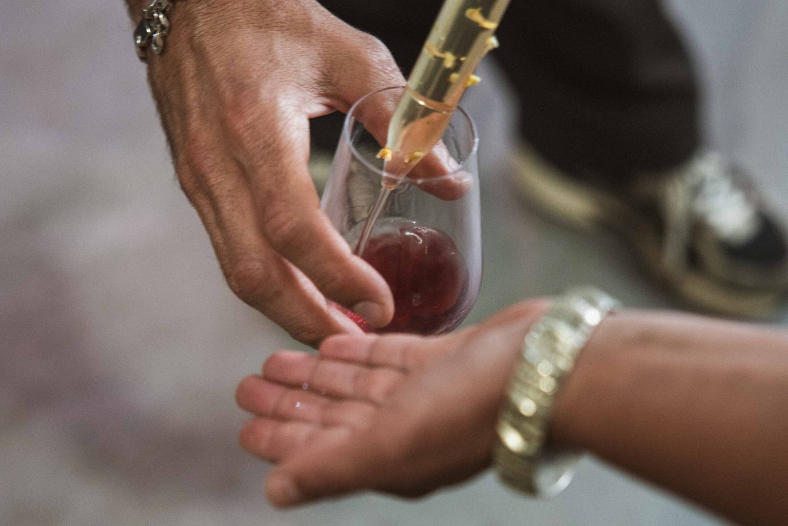 taste natural, organic and biodynamic wines from local winemakers