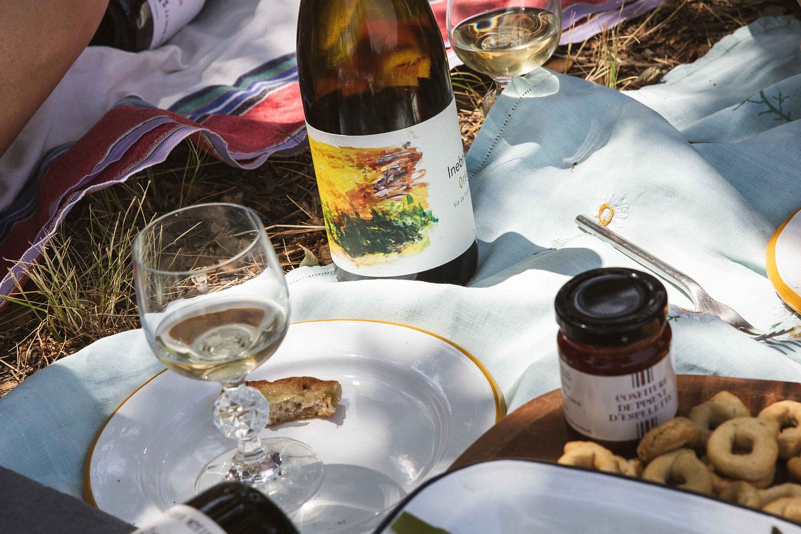 dégustez des fruits de mer et un déjeuner à base de produits locaux au milieu des vignes